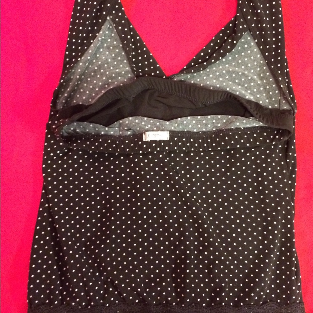 Halter top - Picture 2 of 4